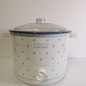 Vintage White and Blue Slow Cooker 3 1/2 Quarts